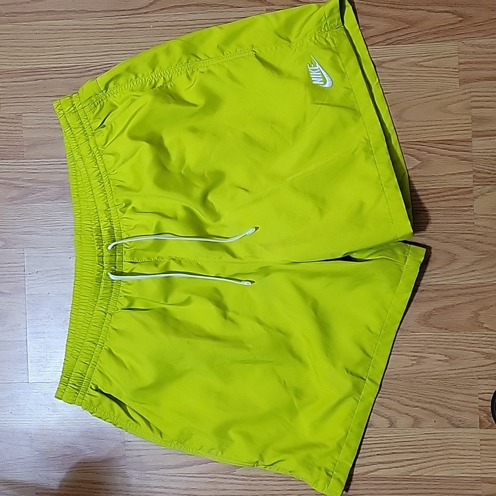 Nike woven mens green shorts (XL)